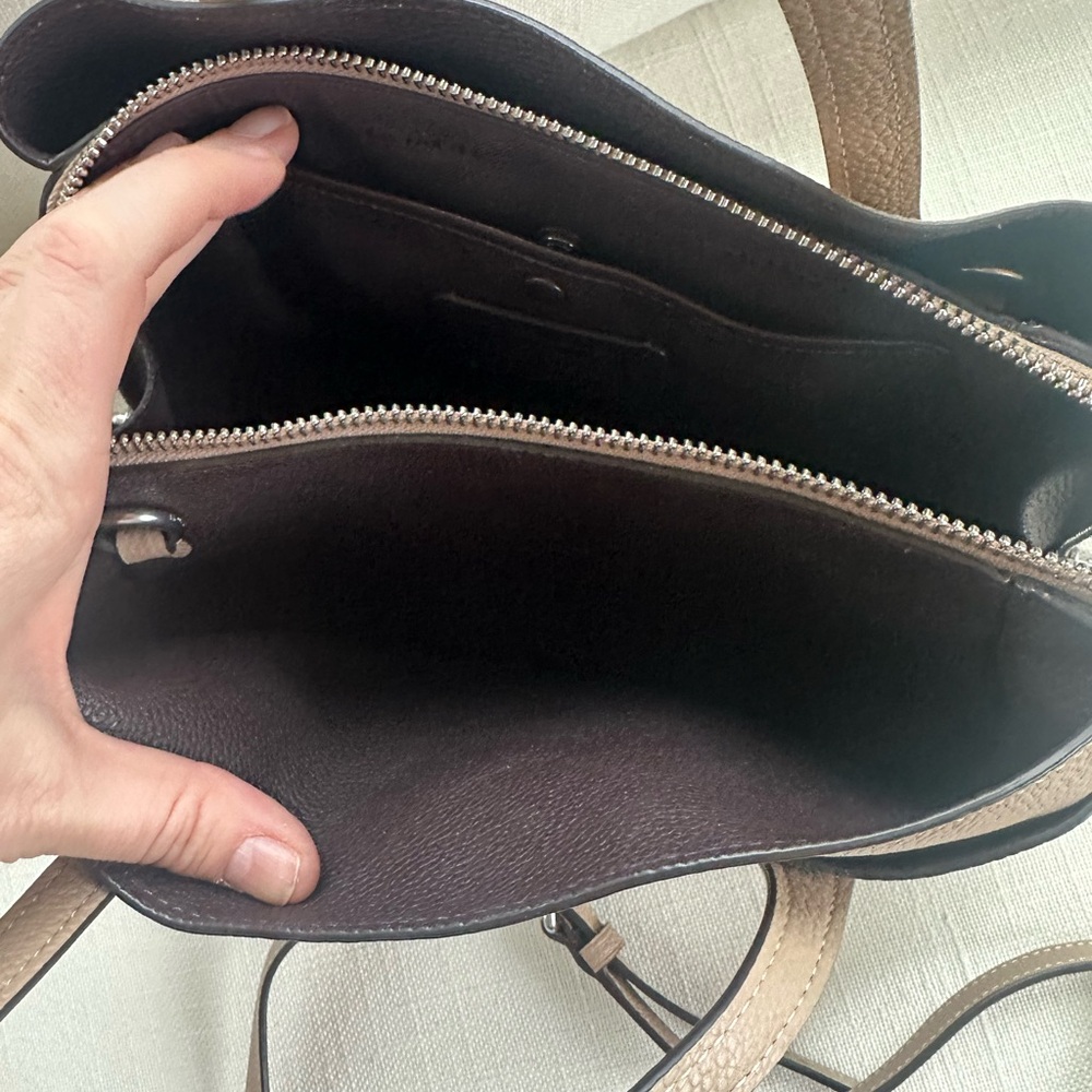 BRAND NEW Coach Pebbled Leather Satchel Tote Taupe Multi Compartment w/ Strap - Picture 10 of 14